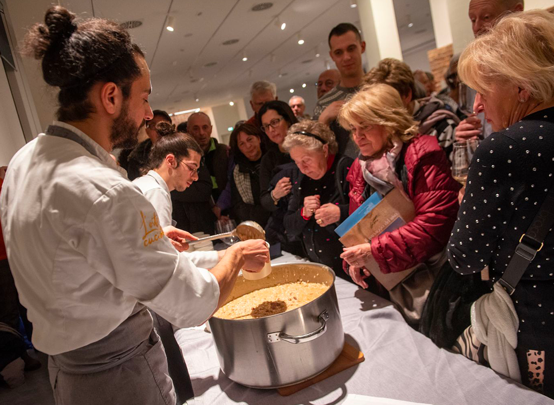 Presentazione al Circolo dei Lettori di Novara del volume “Il paesaggio del riso” con degustazione Presentazione al Circolo dei Lettori di Novara del volume “Il paesaggio del riso” con degustazione